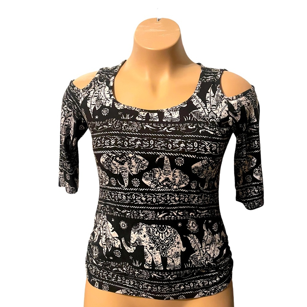 Women’s elephant print short sleeve shirt